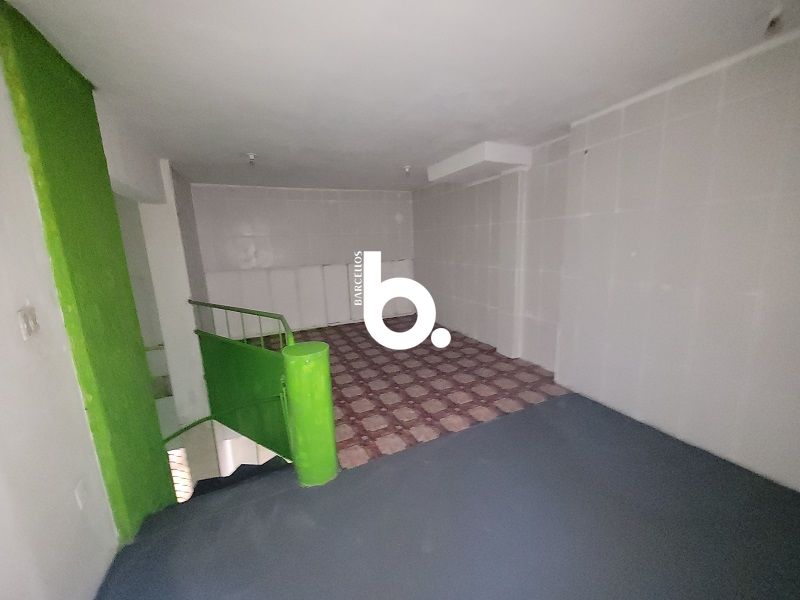 Loja com 1 banheiro e 120m² para alugar no bairro Centro Historico, Porto Alegre