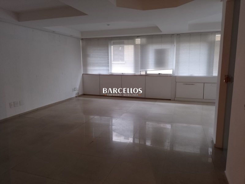 EXCELENTE SALA COMERCIAL PROXIMO AO HOSP.MOINHOS DE VENTO!