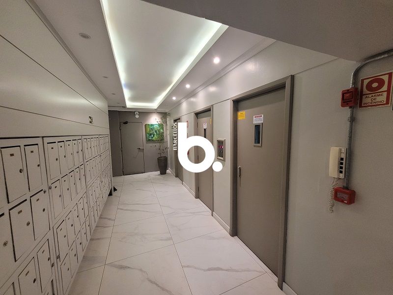 Apto com 2 quartos, 1 banheiro e 60m² à venda no bairro Centro, Porto Alegre