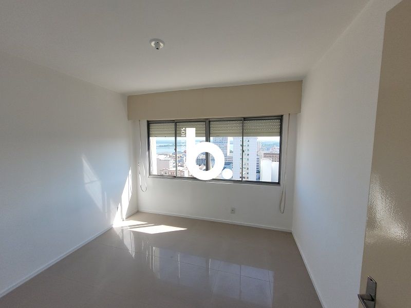Apto com 2 quartos, 1 banheiro e 60m² à venda no bairro Centro, Porto Alegre