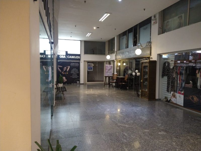 LOJA COM MEZANINO NA GALERIA 5º AVENIDA CENTER