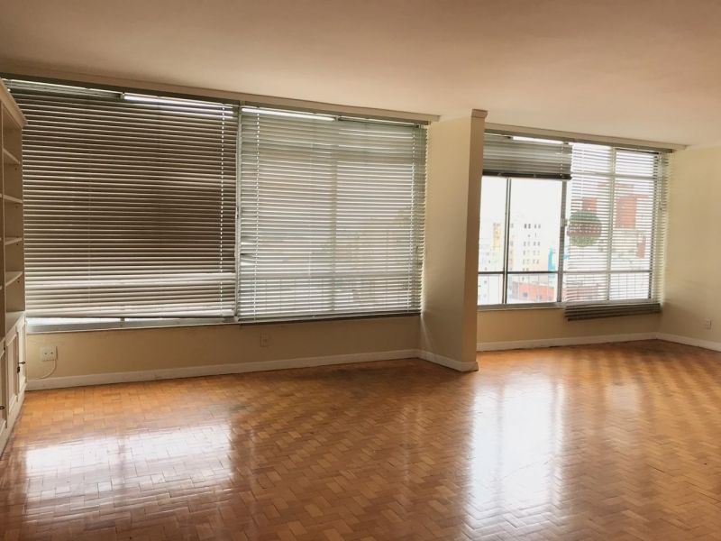 Box com 10m² para alugar no bairro Centro, Porto Alegre