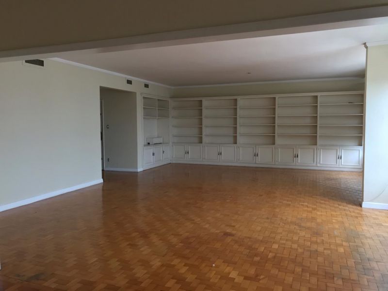 Box com 10m² para alugar no bairro Centro, Porto Alegre