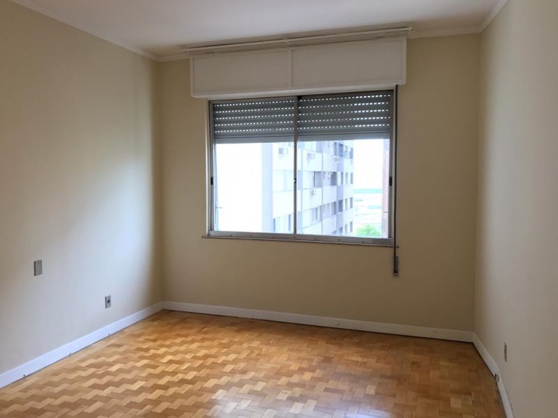 Box com 10m² para alugar no bairro Centro, Porto Alegre