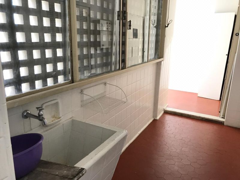 Box com 10m² para alugar no bairro Centro, Porto Alegre