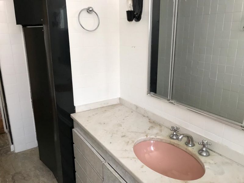 Box com 10m² para alugar no bairro Centro, Porto Alegre