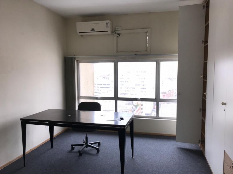 Conjunto com 1 banheiro e 52m² para alugar no bairro Centro Historico, Porto Alegre