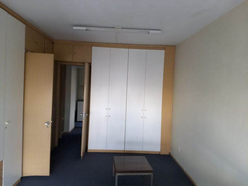 Conjunto com 1 banheiro e 52m² para alugar no bairro Centro Historico, Porto Alegre