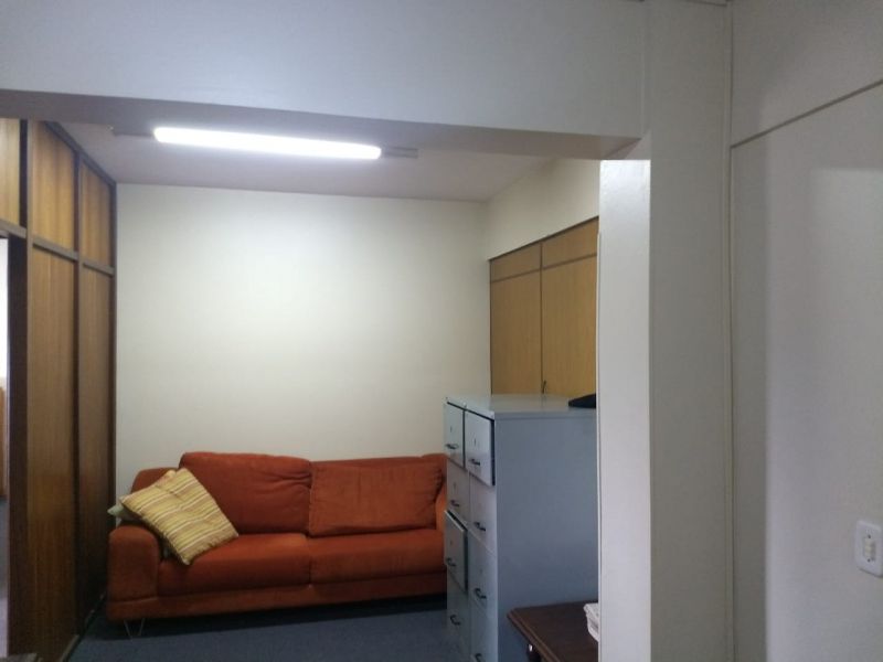 Conjunto com 1 banheiro e 57m² para alugar no bairro Centro Historico, Porto Alegre