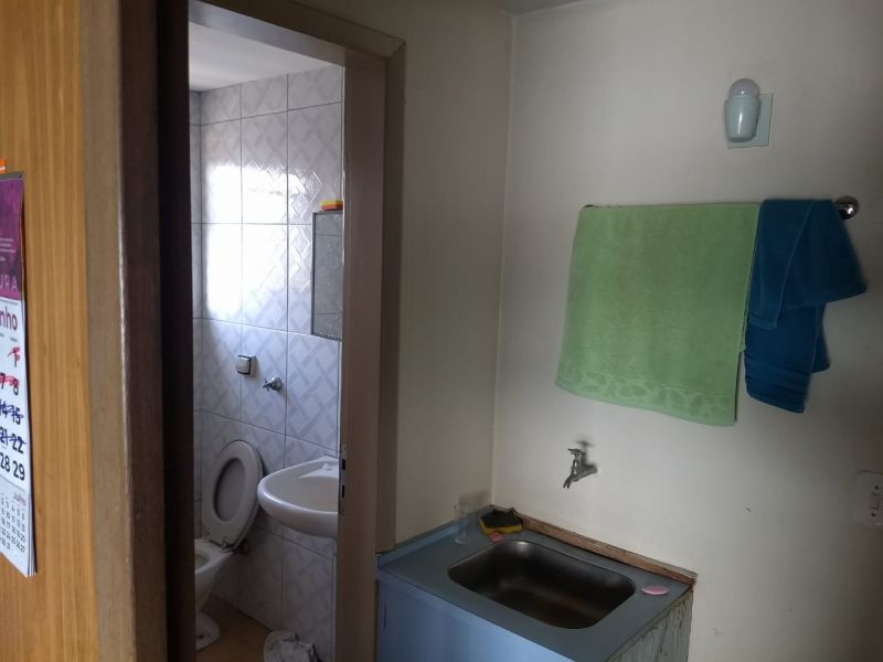 Conjunto com 1 banheiro e 57m² para alugar no bairro Centro Historico, Porto Alegre