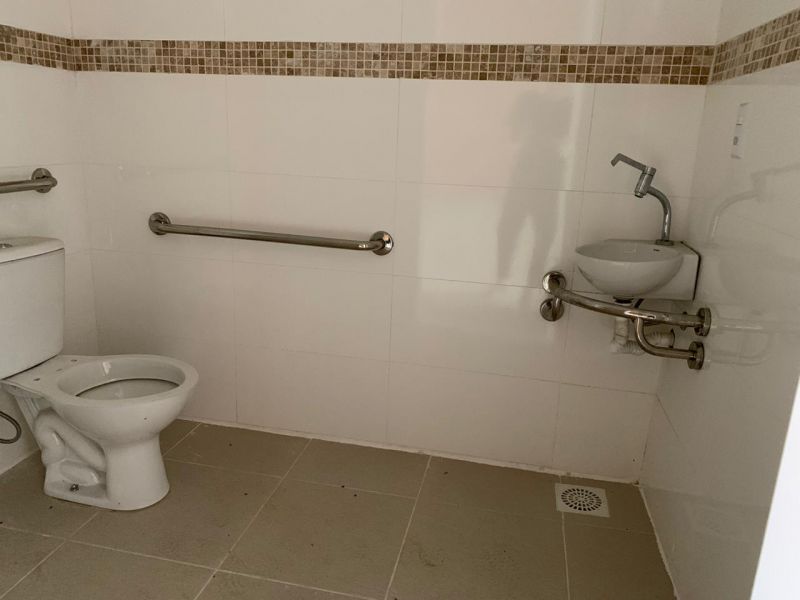 Depósito com 3 banheiros e 430m² para alugar no bairro Anchieta, Porto Alegre