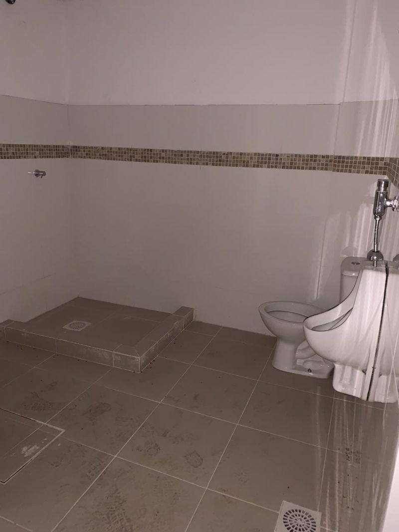 Depósito com 3 banheiros e 430m² para alugar no bairro Anchieta, Porto Alegre