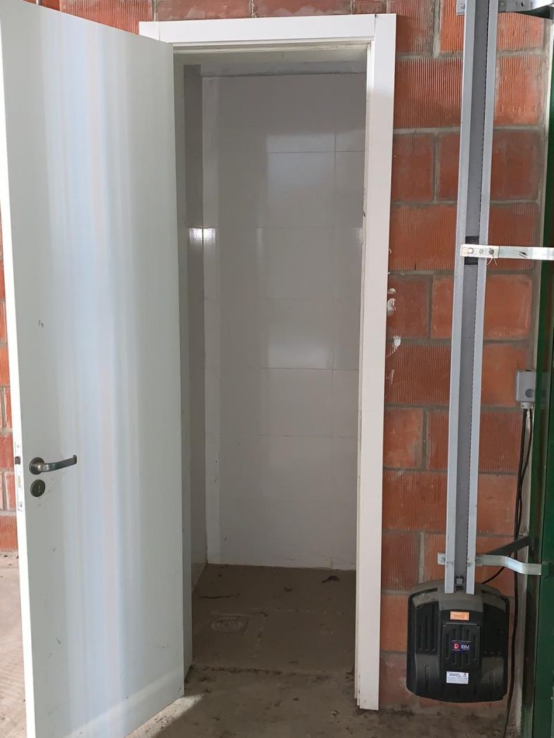 Depósito com 3 banheiros e 430m² para alugar no bairro Anchieta, Porto Alegre
