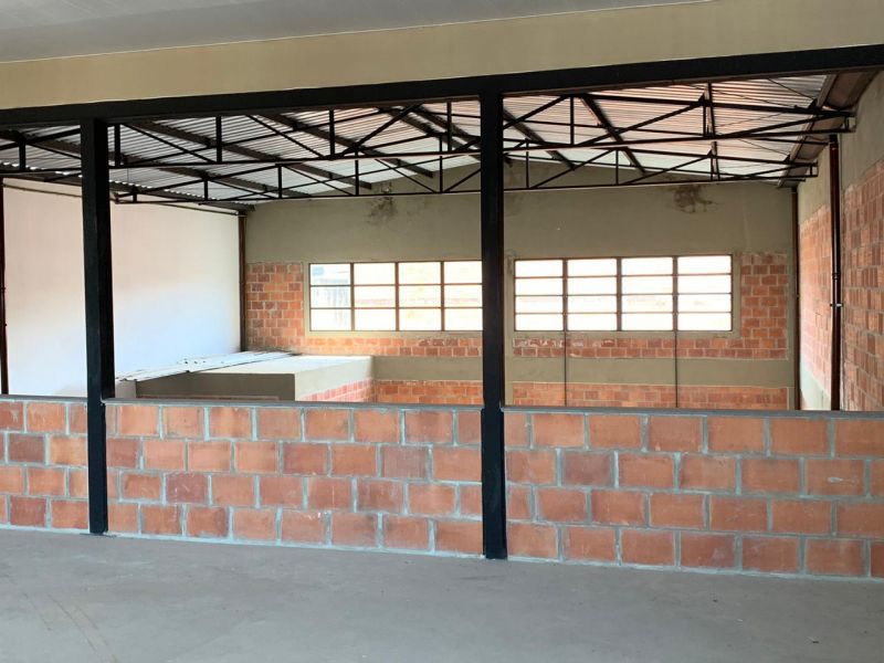 Depósito com 3 banheiros e 430m² para alugar no bairro Anchieta, Porto Alegre