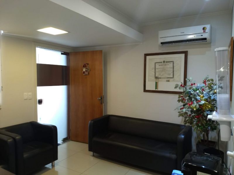 Conjunto com 1 banheiro e 60m² para alugar no bairro Centro Historico, Porto Alegre