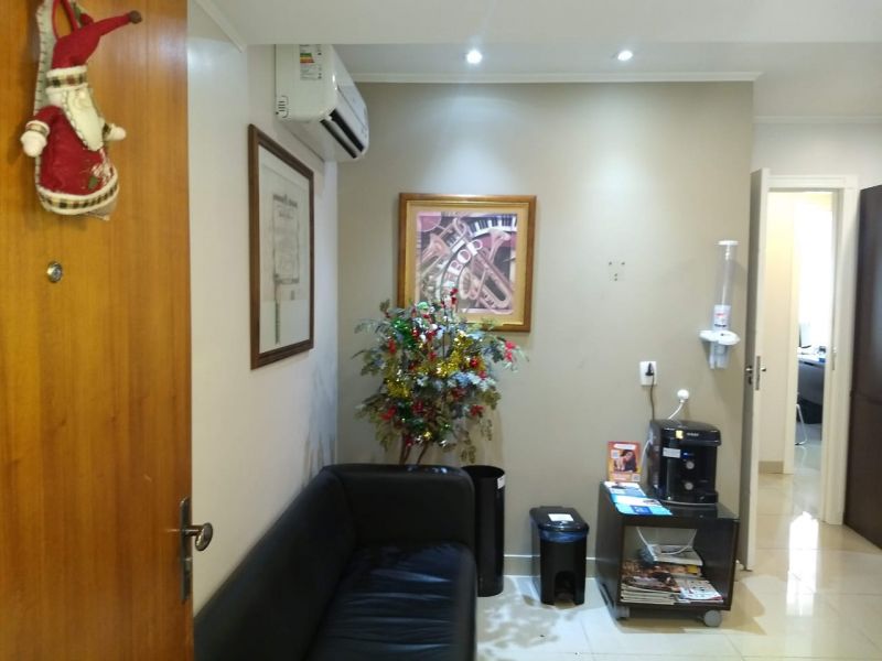 Conjunto com 1 banheiro e 60m² para alugar no bairro Centro Historico, Porto Alegre