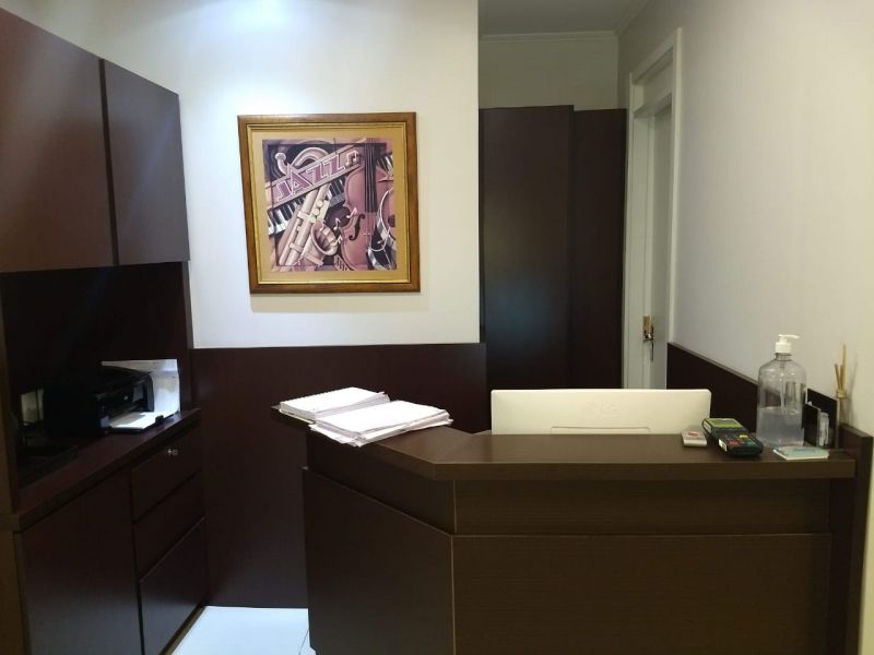 Conjunto com 1 banheiro e 60m² para alugar no bairro Centro Historico, Porto Alegre