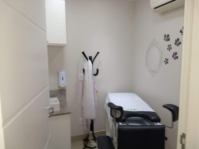 Conjunto com 1 banheiro e 60m² para alugar no bairro Centro Historico, Porto Alegre