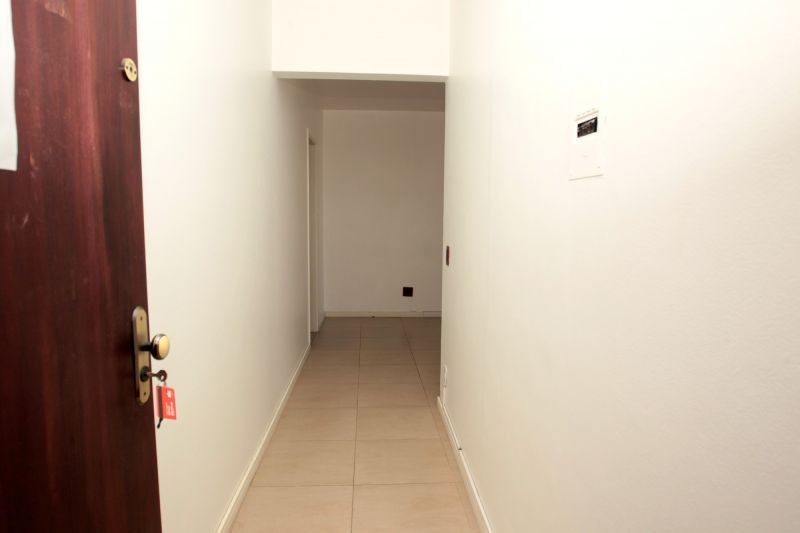 Conjunto com 1 banheiro e 44m² para alugar no bairro Centro Historico, Porto Alegre