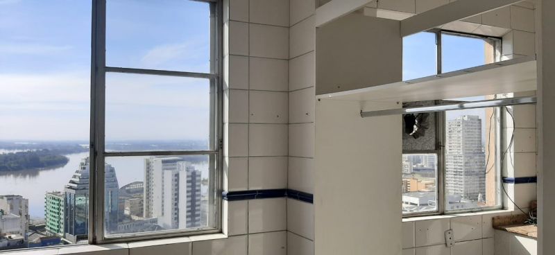 Sala com 1 banheiro e 25m² para alugar no bairro Centro Historico, Porto Alegre