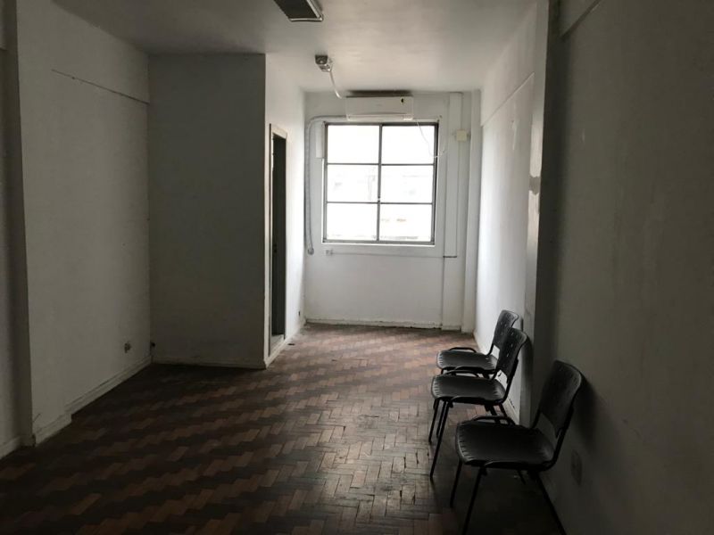 Sala com 1 banheiro e 24m² para alugar no bairro Centro Historico, Porto Alegre