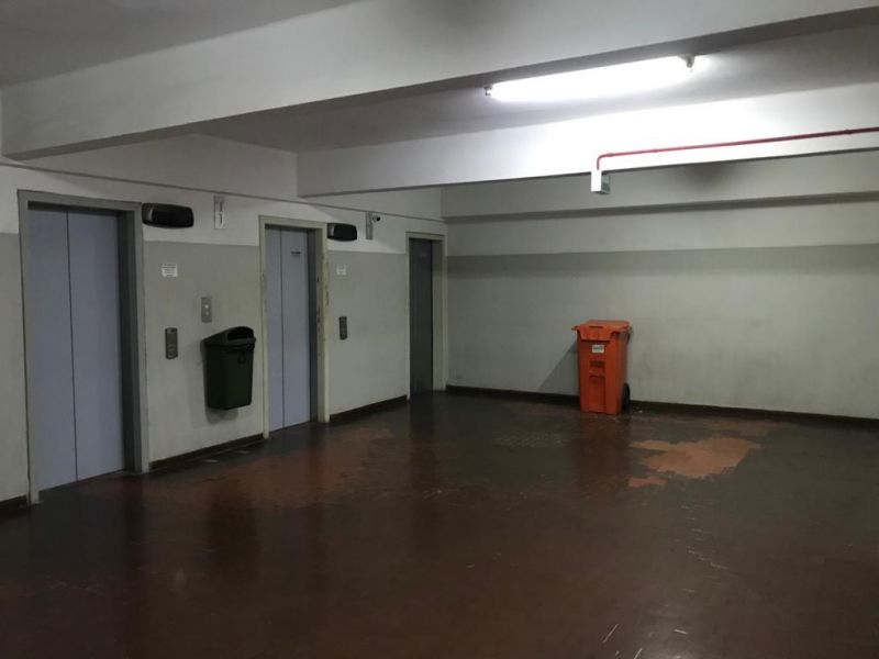 Sala com 1 banheiro e 24m² para alugar no bairro Centro Historico, Porto Alegre