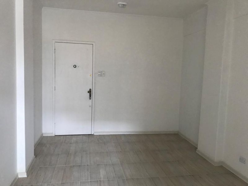 Sala com 1 banheiro e 22m² para alugar no bairro Centro Historico, Porto Alegre