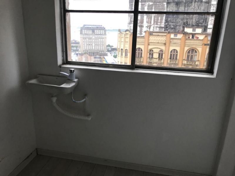 Sala com 1 banheiro e 22m² para alugar no bairro Centro Historico, Porto Alegre