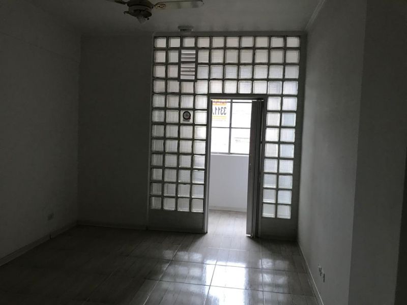 Sala com 1 banheiro e 22m² para alugar no bairro Centro Historico, Porto Alegre