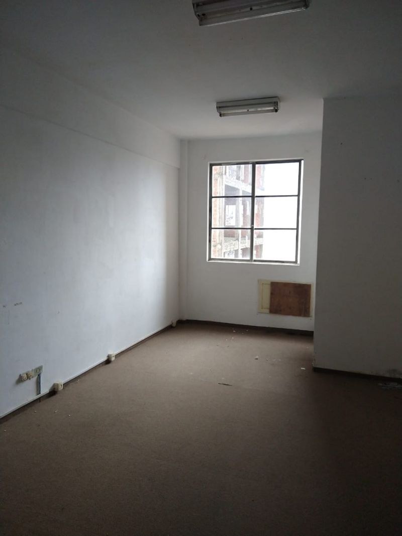 Sala com 1 banheiro e 22m² para alugar no bairro Centro Historico, Porto Alegre