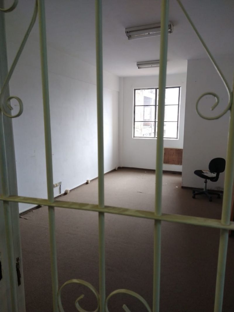 Sala com 1 banheiro e 22m² para alugar no bairro Centro Historico, Porto Alegre