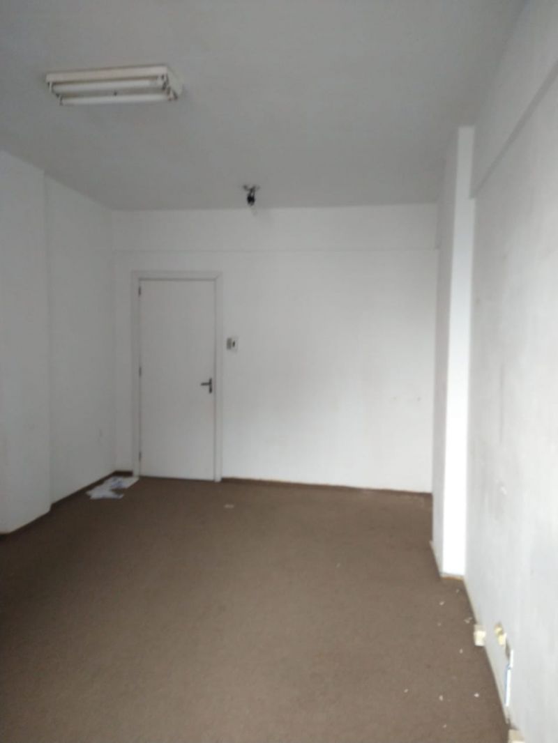 Sala com 1 banheiro e 22m² para alugar no bairro Centro Historico, Porto Alegre
