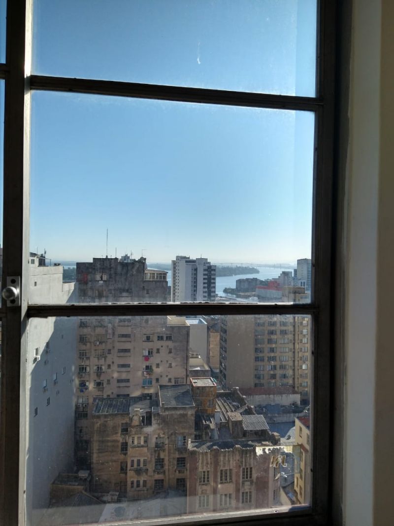 Sala com 1 banheiro e 25m² para alugar no bairro Centro Historico, Porto Alegre