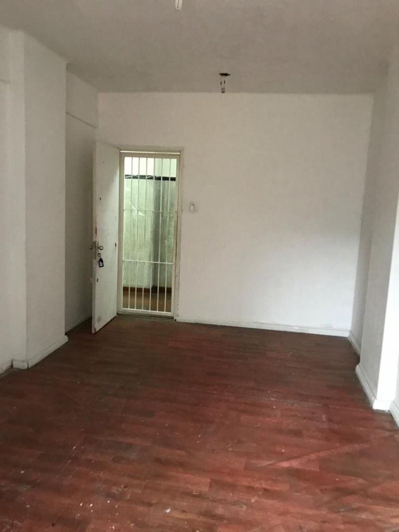 Sala com 1 banheiro e 25m² para alugar no bairro Centro Historico, Porto Alegre