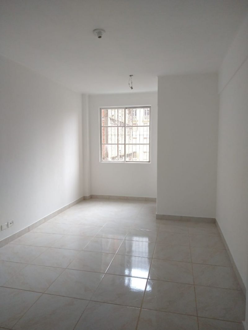 Sala com 1 banheiro e 25m² para alugar no bairro Centro Historico, Porto Alegre