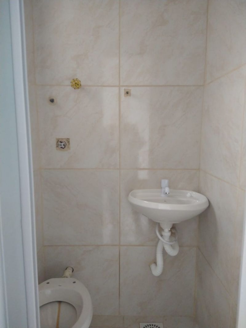 Sala com 1 banheiro e 25m² para alugar no bairro Centro Historico, Porto Alegre