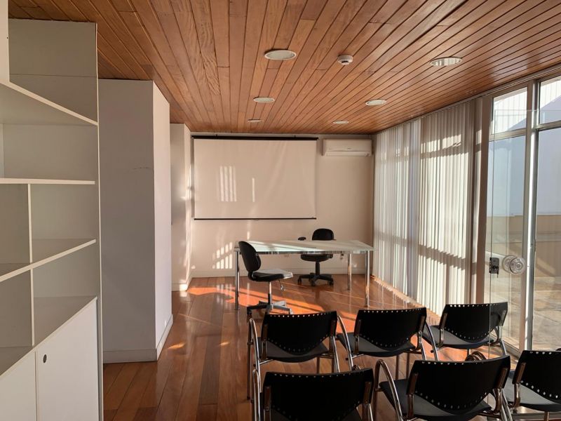 Sala com 1 banheiro e 80m² para alugar no bairro Centro Historico, Porto Alegre