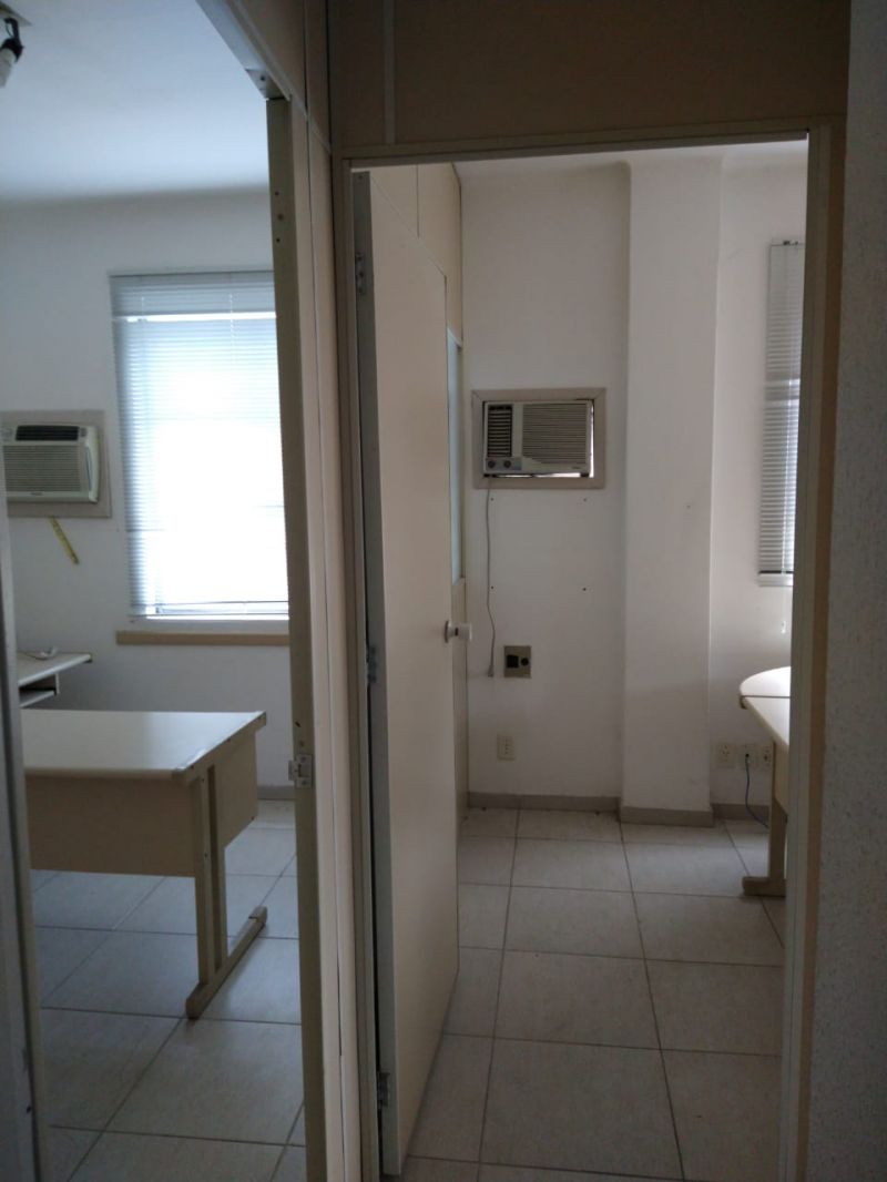 Conjunto com 1 banheiro e 50m² para alugar no bairro Centro Historico, Porto Alegre