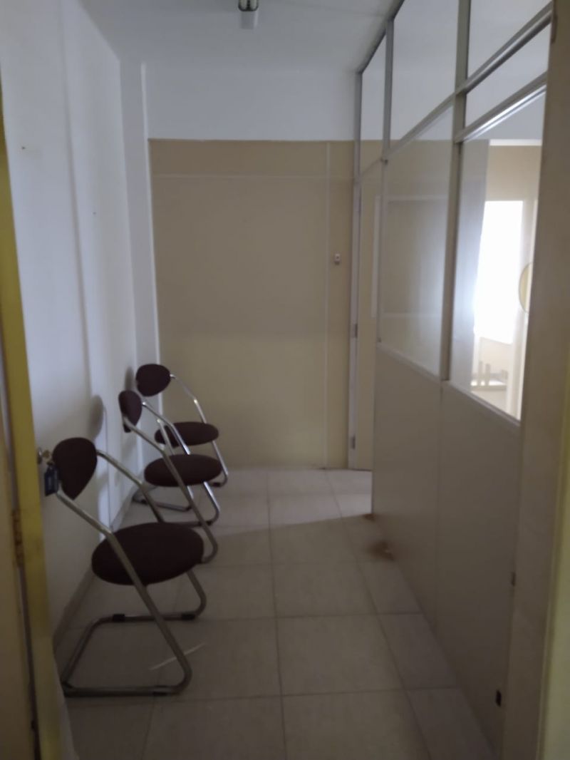 Conjunto com 1 banheiro e 50m² para alugar no bairro Centro Historico, Porto Alegre