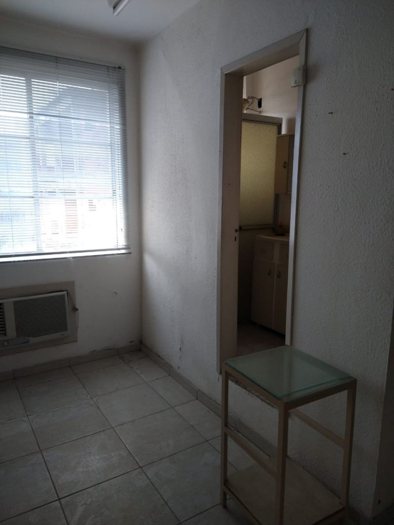 Conjunto com 1 banheiro e 50m² para alugar no bairro Centro Historico, Porto Alegre