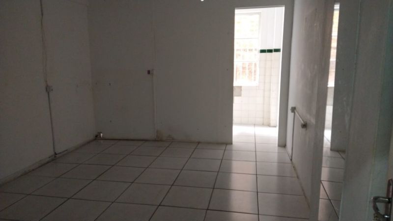 Sala com 1 banheiro e 25m² para alugar no bairro Centro Historico, Porto Alegre