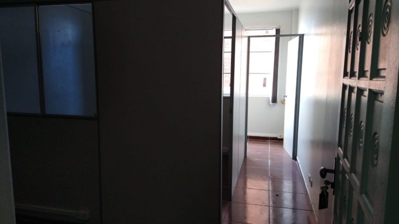 Sala com 1 banheiro e 25m² para alugar no bairro Centro Historico, Porto Alegre