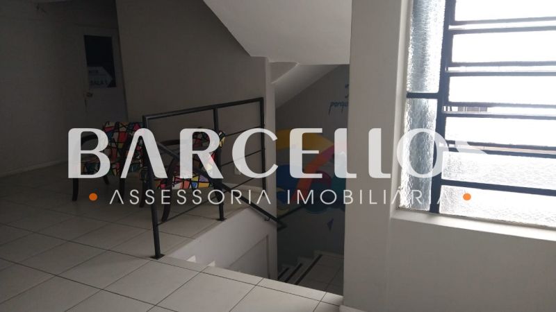 PRÉDIO COMERCIAL NA AV INDEPENDENCIA!