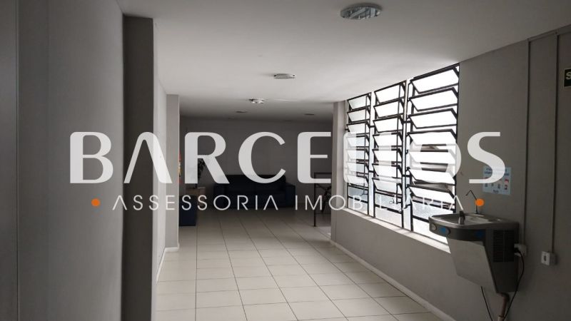 PRÉDIO COMERCIAL NA AV INDEPENDENCIA!