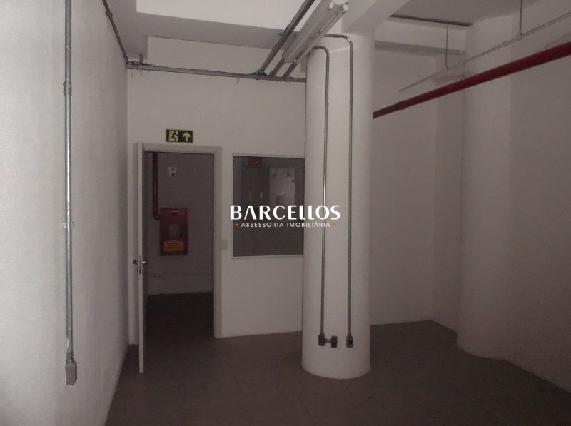 Conjunto com 10 banheiros e 150m² para alugar no bairro Centro Historico, Porto Alegre