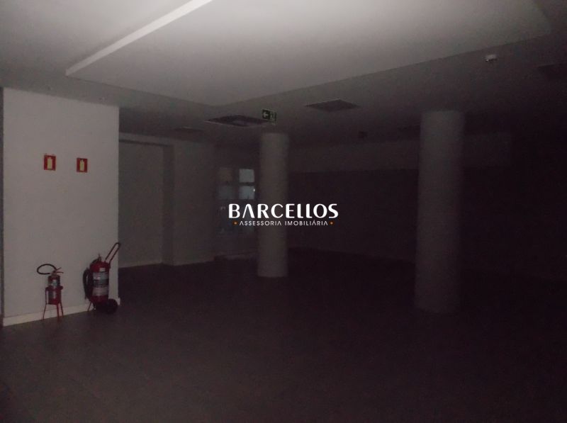 Conjunto com 10 banheiros e 150m² para alugar no bairro Centro Historico, Porto Alegre