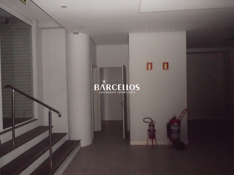 Conjunto com 10 banheiros e 150m² para alugar no bairro Centro Historico, Porto Alegre