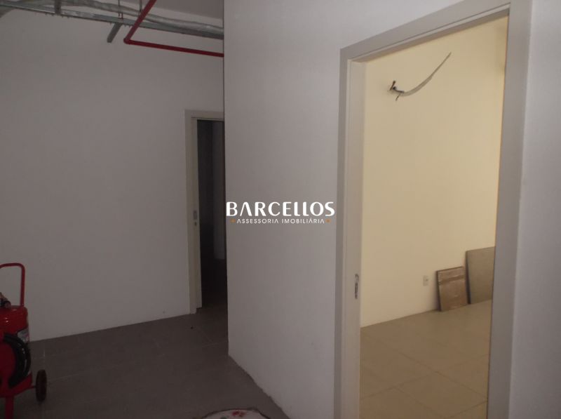 Conjunto com 10 banheiros e 150m² para alugar no bairro Centro Historico, Porto Alegre