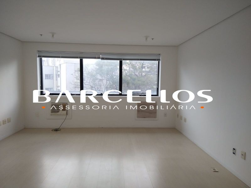 Sala com 1 banheiro e 35m² para alugar no bairro Auxiliadora, Porto Alegre