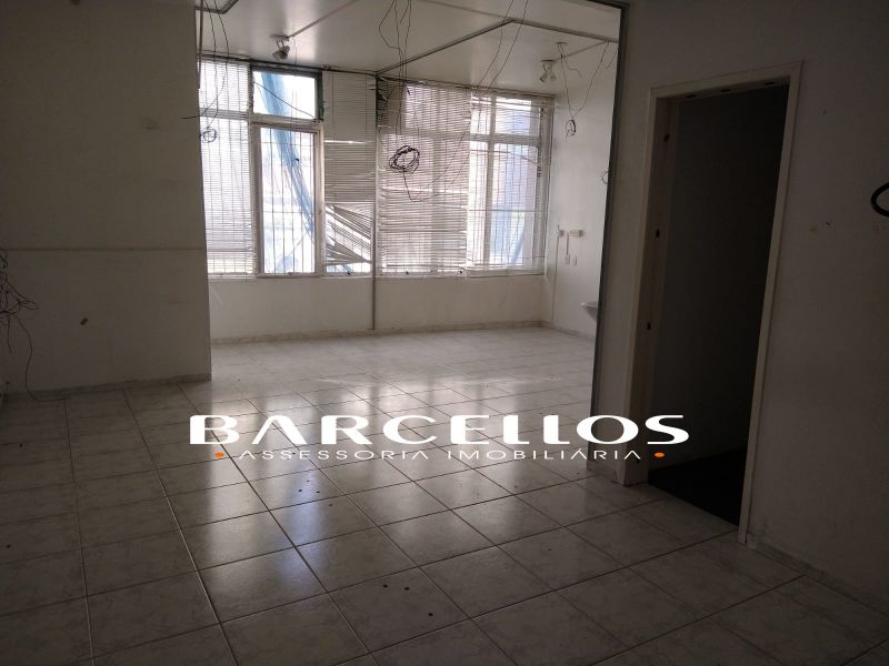 BARBADA! CONJUNTO COMERCIAL NA ANDRADAS